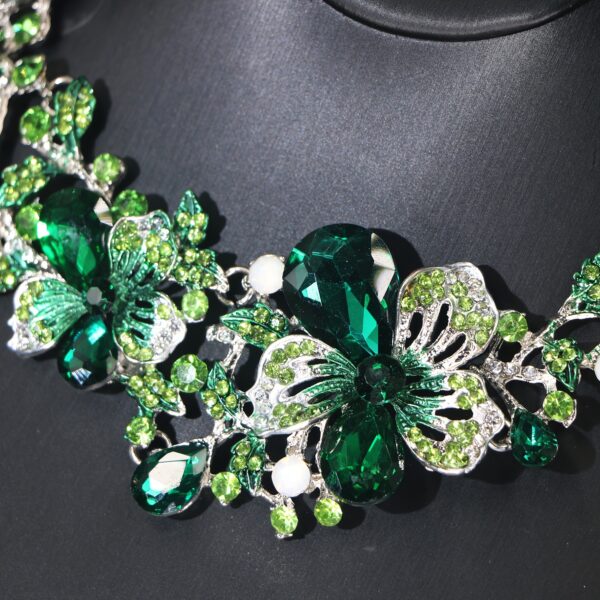 A Luxurious And Sparkling Floral Colored Necklace And Earring Set, Perfect for Brides, Wedding Jewelry, And Party Accessories with a Bling Effect. - Image 10