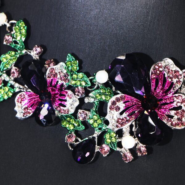 A Luxurious And Sparkling Floral Colored Necklace And Earring Set, Perfect for Brides, Wedding Jewelry, And Party Accessories with a Bling Effect. - Image 8